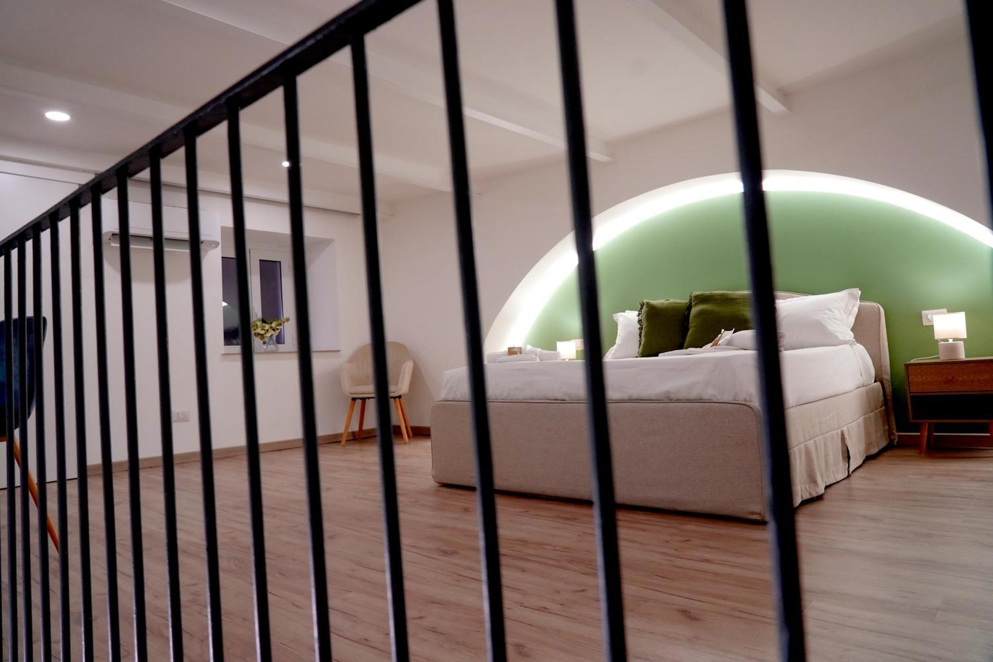 R-home Crispi Apartment *