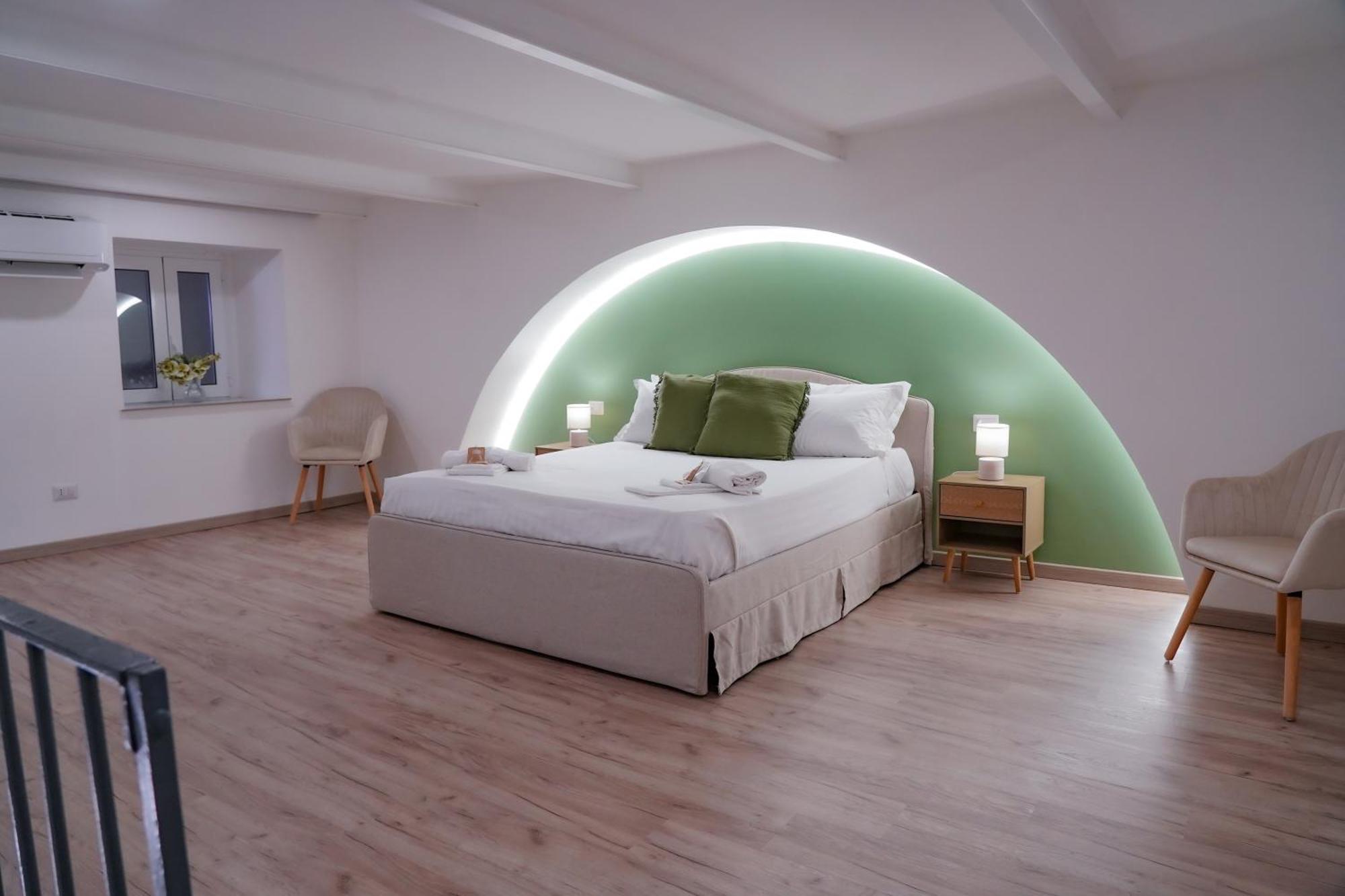 R-home Crispi Apartment